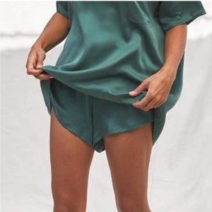 Lunya Washable Silk Shorts Emerald Green Medium